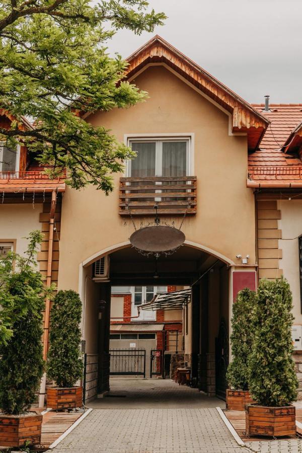 Pava City Одорхею-Секуєск Екстер'єр фото
